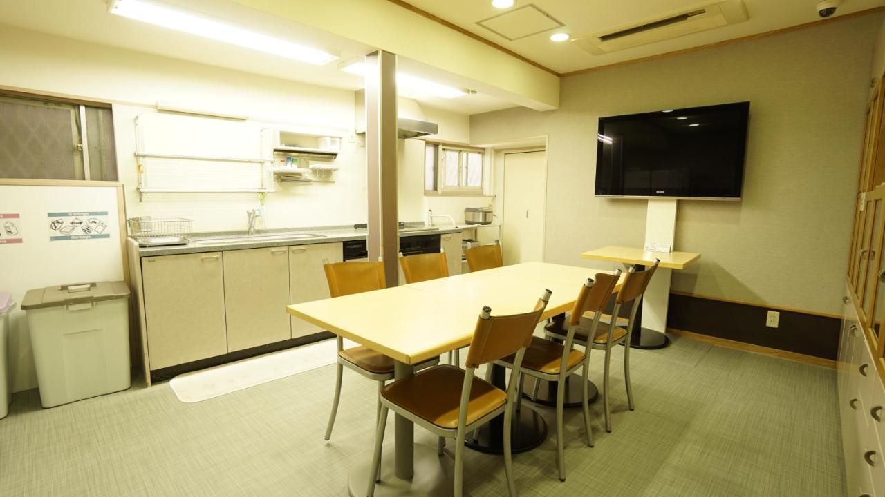 Отель House Ikebukuro Токио Экстерьер фото